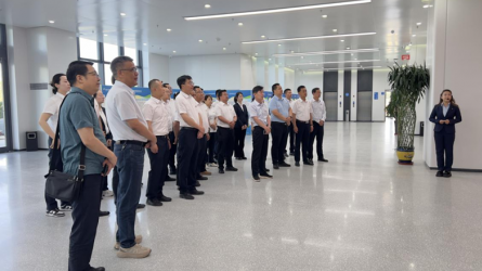 甘肅農(nóng)墾集團(tuán)普安康藥業(yè)有限公司參觀(guān)甘肅工程咨詢(xún)集團(tuán)廉潔文化作品展