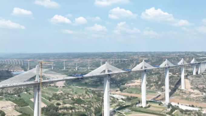 甘肅工程咨詢集團(tuán)監(jiān)理項目取得重大突破：國內(nèi)黃土地區(qū)跨度最大 甘肅馬蓮河特大橋邊跨順利合龍