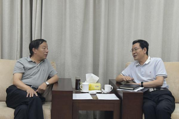 省司法廳黨委書記、廳長牛紀(jì)南一行前往建筑設(shè)計院<br/>檢查驗收“七五”普法工作